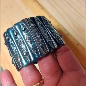 Gunmetal Grey Chunky Metal Stretch Cuff Bracelet